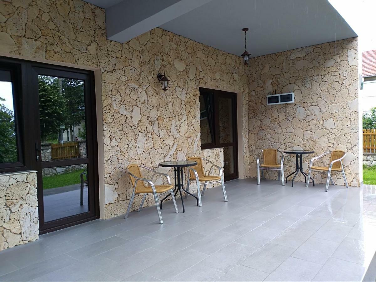 Appartamento Casa Roka Ieşelniţa Esterno foto