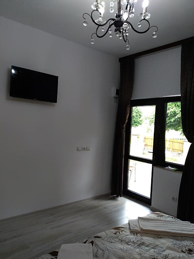 Appartamento Casa Roka Ieşelniţa Esterno foto